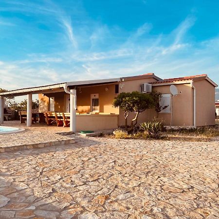 Beautiful Secluded Area Near Novalja Vacation House With Pool And Sea View Villa Lara Kültér fotó
